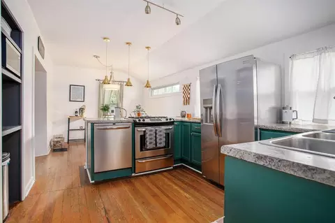 Kitchen - 700 N Gordon, Marshall, MI 49068 photo 2 of 2