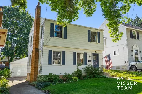 228 Baynton, Grand Rapids, MI 49503
