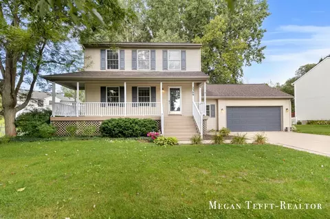 2309 Aaronsway, Belmont, MI 49306