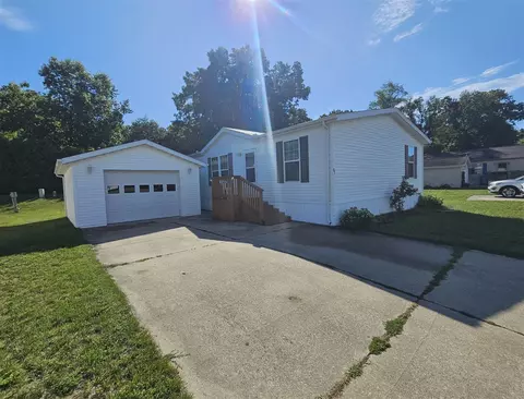81 E Wildflower, Niles, MI 49120