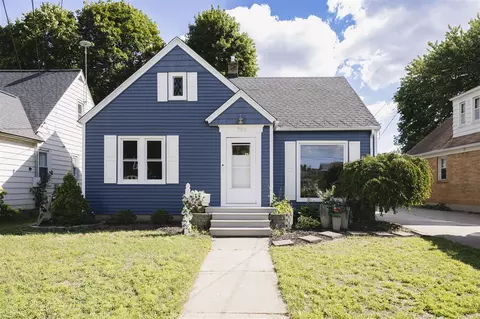 706 Winchell, Grand Rapids, MI 49507