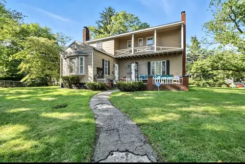 131 Clay, Benton Harbor, MI 49022