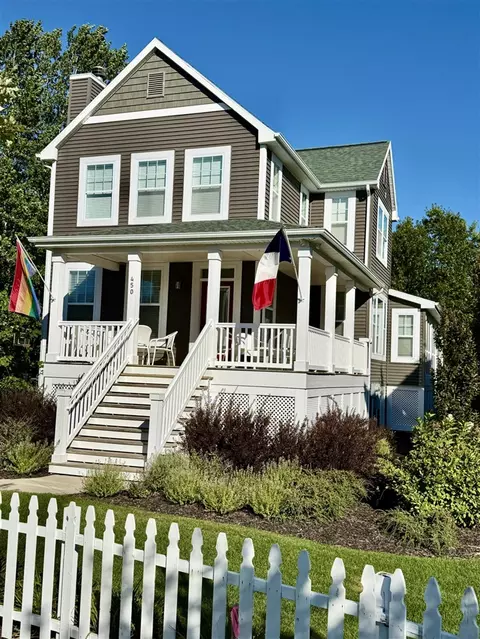 450 Summer Grv, Douglas, MI 49406
