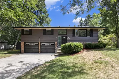 3303 W Valley Vw, Saint Joseph, MI 49085