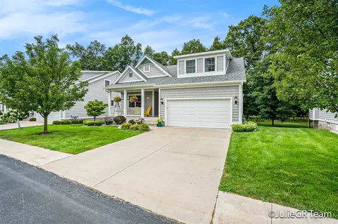 623 Parkview, Spring Lake, MI 49456