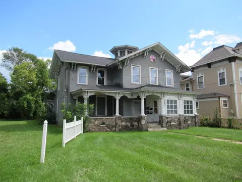 122 N Battle, Creek, MI 49017
