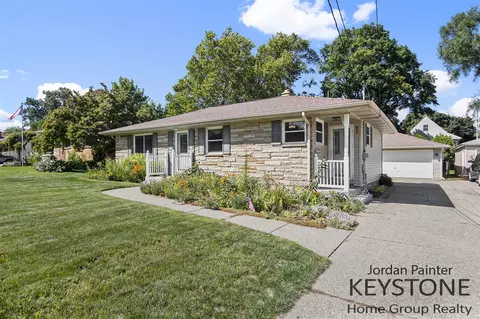 907 32nd, Wyoming, MI 49509
