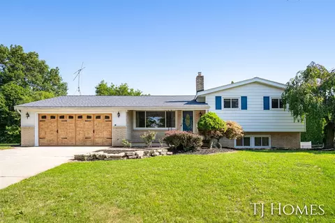2200 S Eventide, Grand Rapids, MI 49505