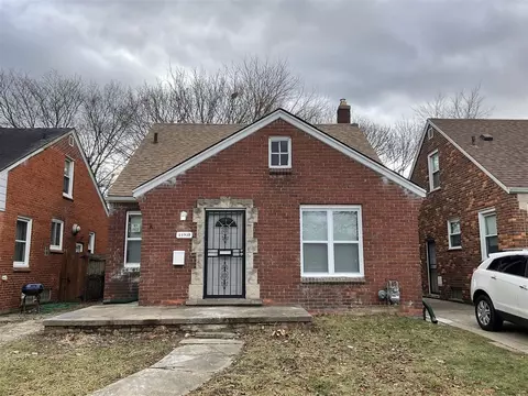 15910 Saratoga, Detroit, MI 48205