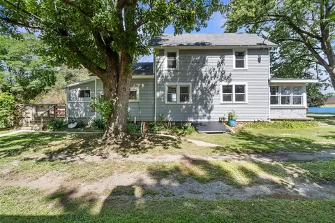 Exterior - 124 Broad, Brooklyn, MI 49230 photo 4 of 14