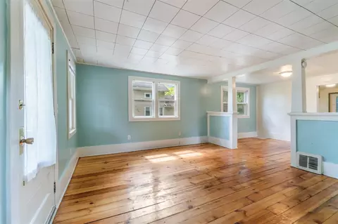 Living - 124 Broad, Brooklyn, MI 49230 photo 2 of 6