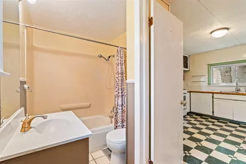 Bath - 124 Broad, Brooklyn, MI 49230 photo 1 of 2