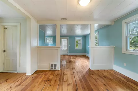 Living - 124 Broad, Brooklyn, MI 49230 photo 5 of 6