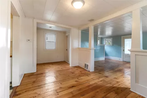 Living - 124 Broad, Brooklyn, MI 49230 photo 6 of 6