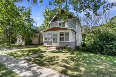 Exterior - 124 Broad, Brooklyn, MI 49230 photo 3 of 14