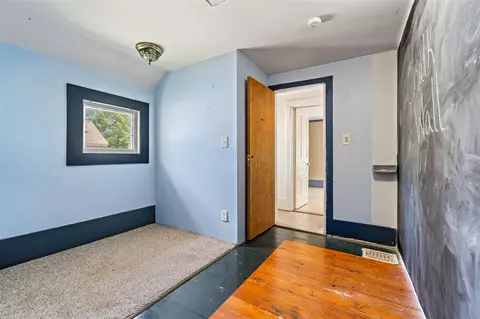 Bedroom - 124 Broad, Brooklyn, MI 49230 photo 4 of 6