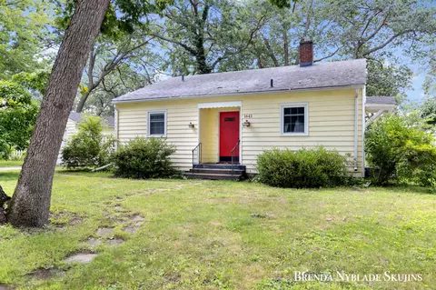 1641 Winchester, Muskegon, MI 49441