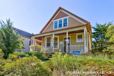 110 Howard, Grand Haven, MI 49417