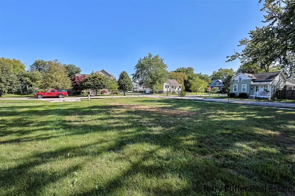  519 N 5th, Grand Haven, MI 49417 photo 3