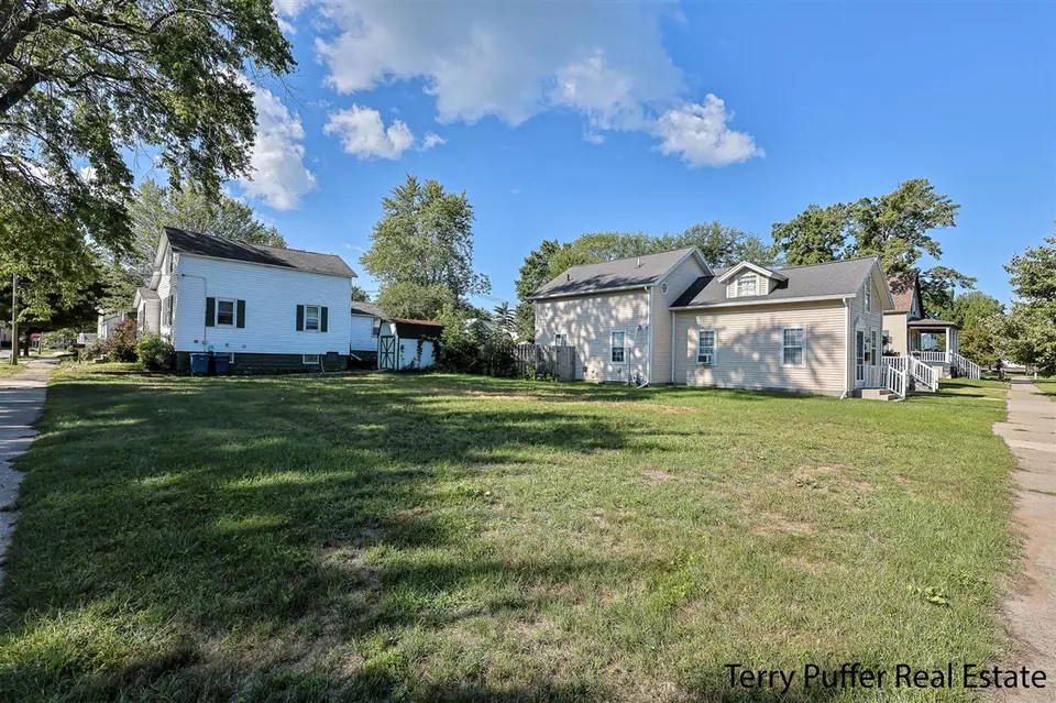 519 N 5th, Grand Haven, MI 49417 photo 5