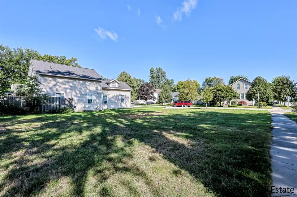  519 N 5th, Grand Haven, MI 49417 photo 4