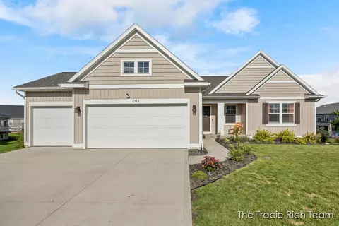 6735 Woodhills, Rockford, MI 49341