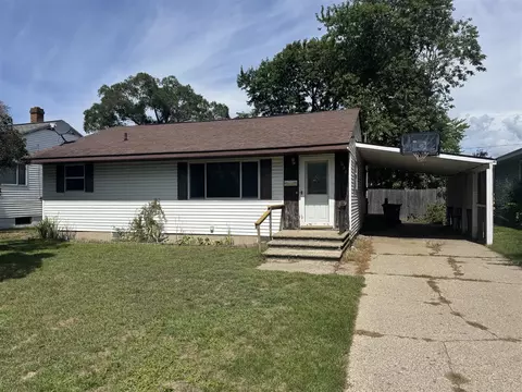 946 Post, Muskegon, MI 49441