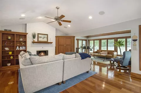 Living - 7384 Thorncrest, Ada, MI 49301 photo 2 of 5