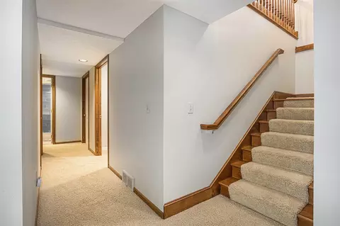 Entry Way - 7384 Thorncrest, Ada, MI 49301 photo 4 of 5