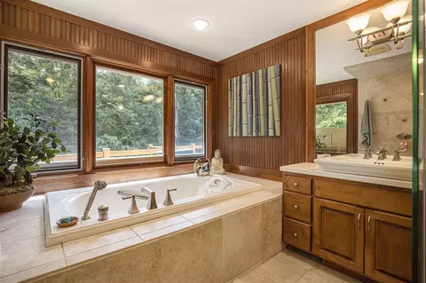 Bath - 7384 Thorncrest, Ada, MI 49301 photo 2 of 6