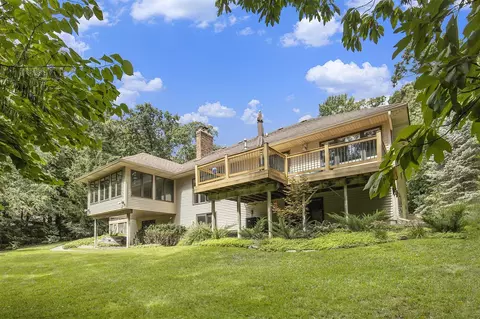 Exterior - 7384 Thorncrest, Ada, MI 49301 photo 13 of 15