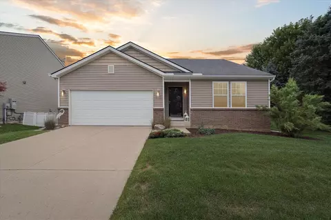 8073 Beechwood, Dexter, MI 48130
