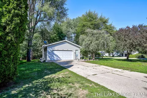 125 Liberty, Holland, MI 49424