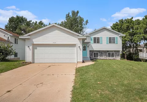 1849 Crosswinds, Kentwood, MI 49508
