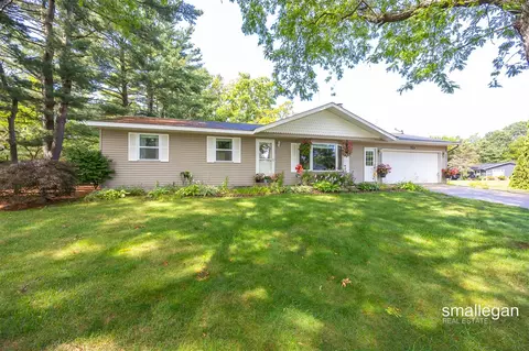 2557 Miles Standish, Holland, MI 49424
