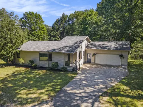1560 Havenga, Muskegon, MI 49445