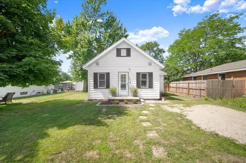3283 Mccracken, Norton Shores, MI 49441
