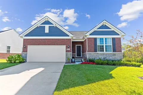 30165 Turtle Crk, New Hudson, MI 48165