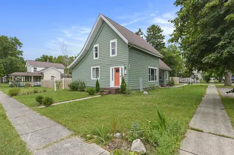 403 Elm, Paw Paw, MI 49079