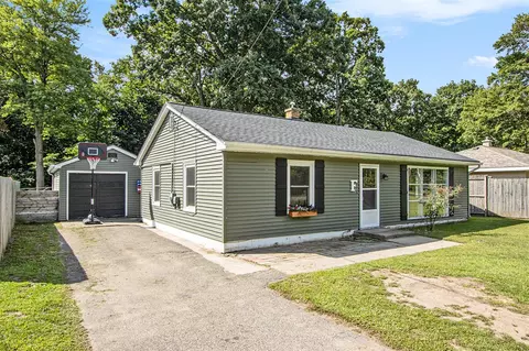 1050 Bronson, Plainwell, MI 49080 photo 3