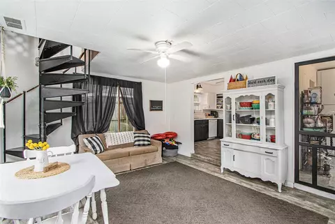 1050 Bronson, Plainwell, MI 49080 photo 9