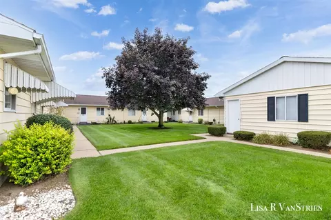 5922 Leisure S, Grand Rapids, MI 49548