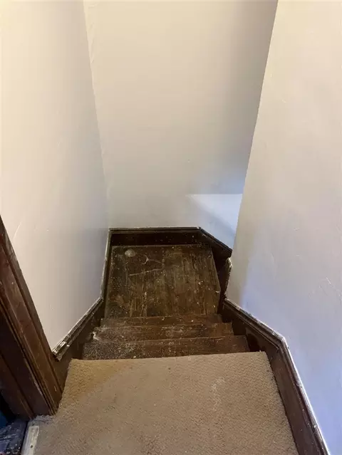 Entry Way - 132 N Gorham, Jackson, MI 49202 photo 1 of 2