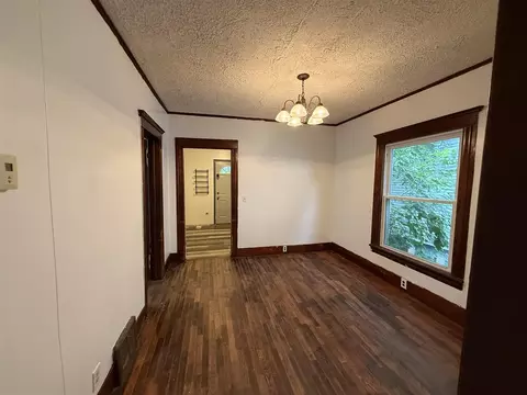 Living - 132 N Gorham, Jackson, MI 49202 photo 4 of 4