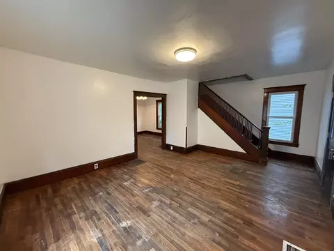 Living - 132 N Gorham, Jackson, MI 49202 photo 1 of 4