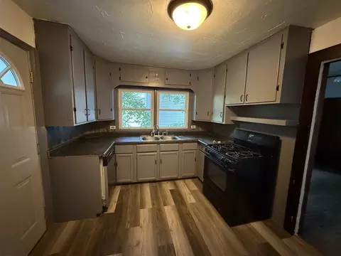 Kitchen - 132 N Gorham, Jackson, MI 49202 photo 1 of 2