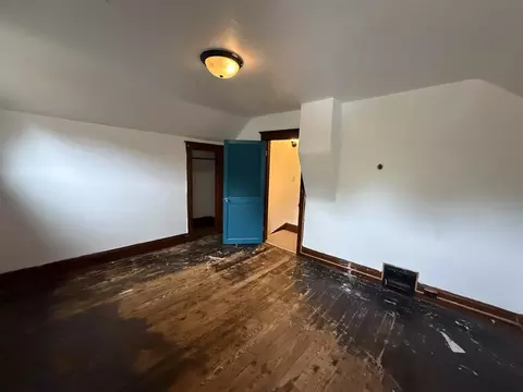 Bedroom - 132 N Gorham, Jackson, MI 49202 photo 6 of 6