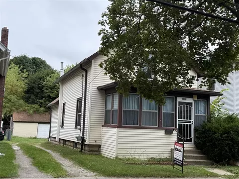 132 N Gorham, Jackson, MI 49202