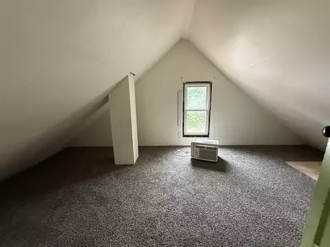 Bedroom - 132 N Gorham, Jackson, MI 49202 photo 3 of 6