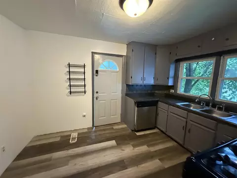 Kitchen - 132 N Gorham, Jackson, MI 49202 photo 2 of 2